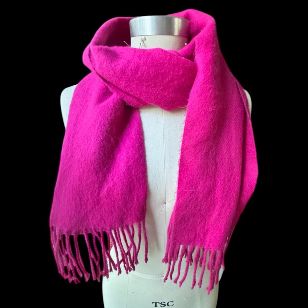 MAGENTA CASHMERE SCARF